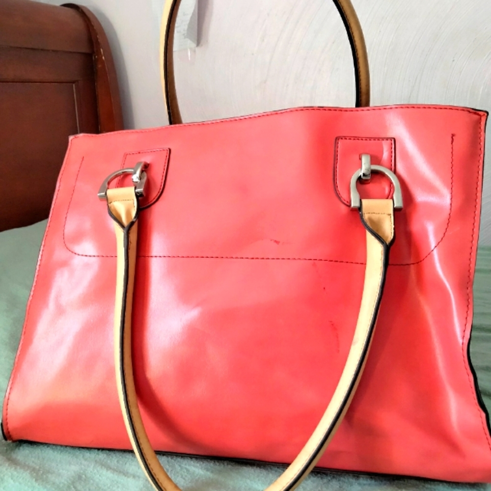 London Fog orange 🧡 handbag.